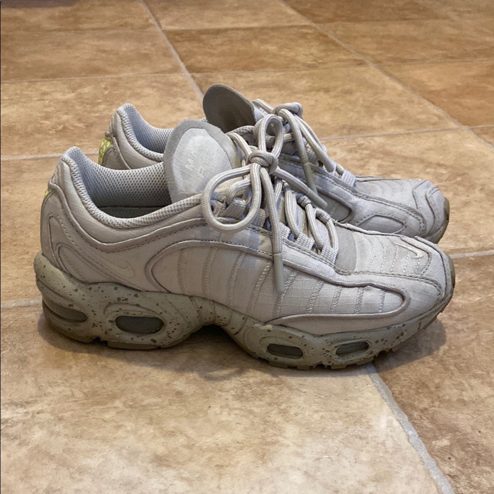 Nike air max beige sneaker